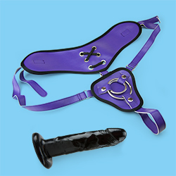 Wide back vegan harness and 8" dildo set reviews
