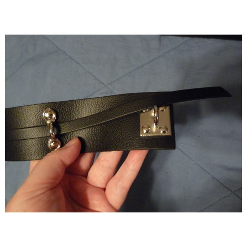 How to put on cuffs 1