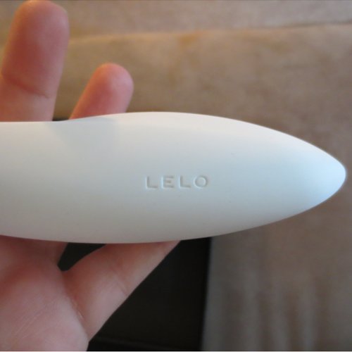 Lelo stamp