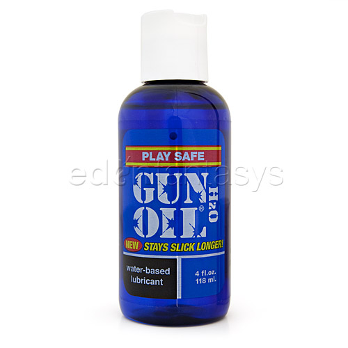 femme avec vibromasseur Gun oil H2O - Anal lubes
