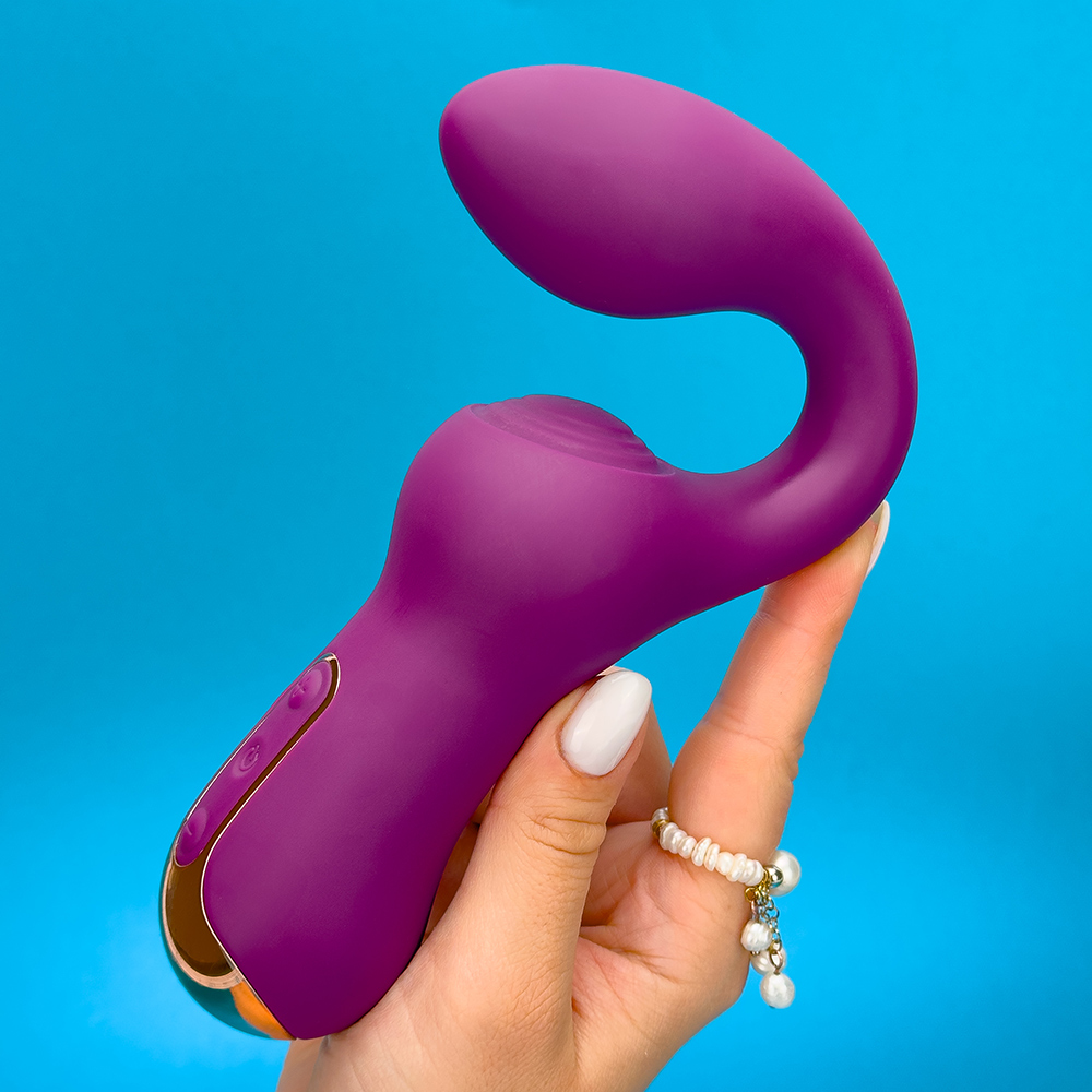 vibrator while having sex How to Use a Vibrator for Maximum Pleasure, According to Sexperts main image 1