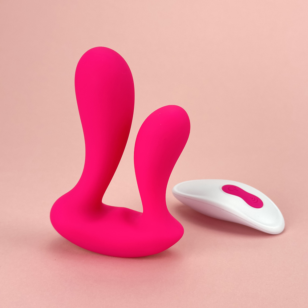 double sex toy 28X Double Diva 2 Inch Double Dildo with Harness and Remote Control main image 1