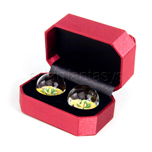Glass ben wa balls - sex toy for women review by hotpocket
