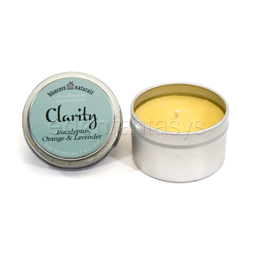 Beeswax aromatherapy candle in tin